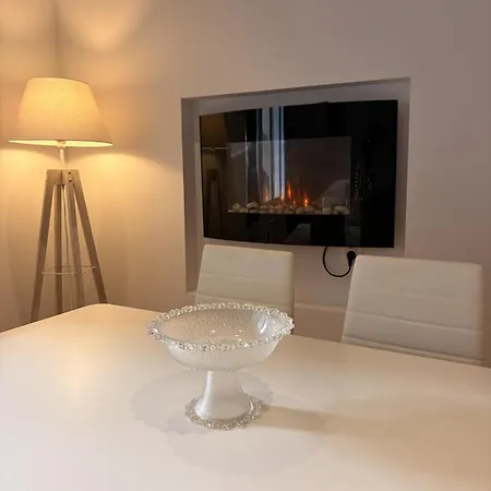 Apartment La Vela - 2 - 70m2 - Centre Vieux-port - 15mns A Pied Calanque Mugel-la Ciotat *