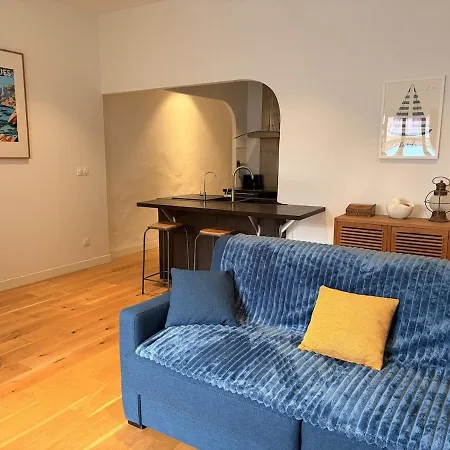 Appartement La Vela T3 De 70m2 Rénové - Centre Historique Vieux-port - *