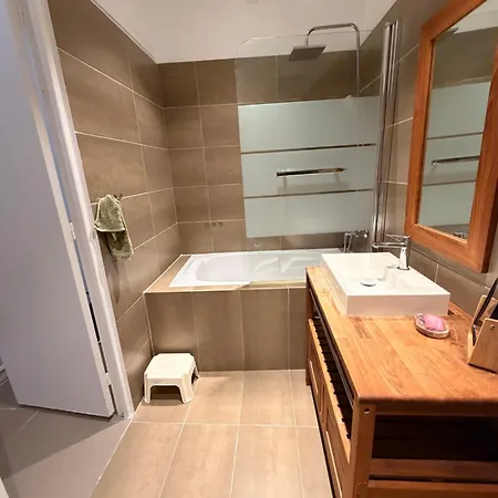 La Vela T3 De 70m2 Rénové - Centre Historique Vieux-port - Appartement *